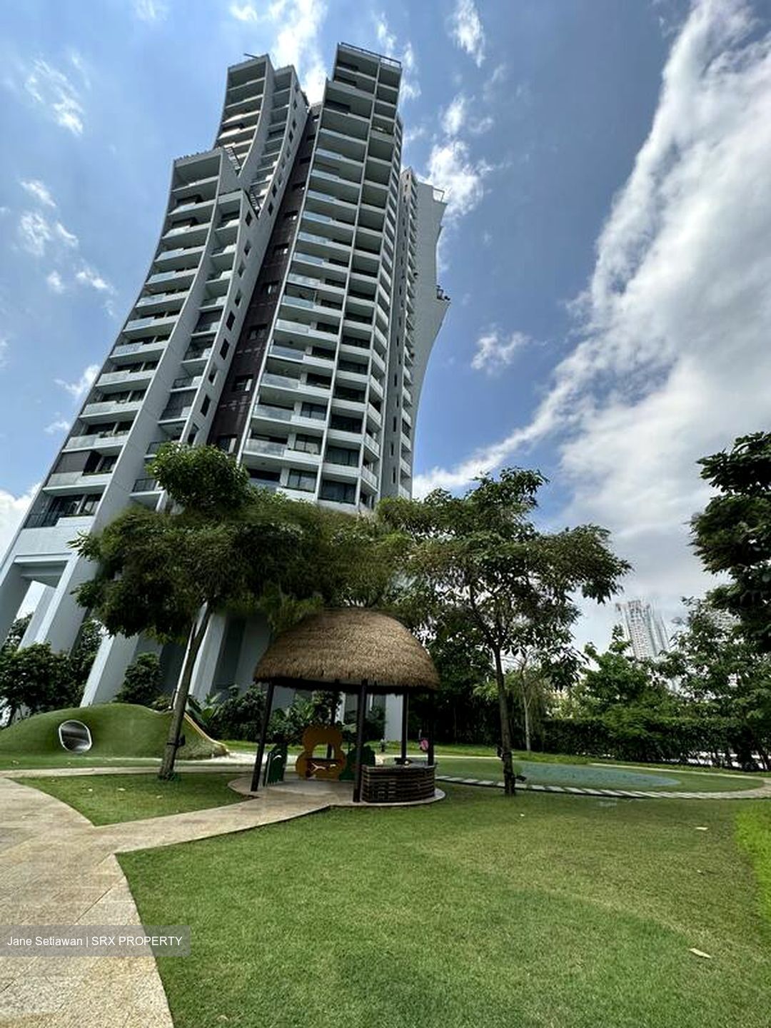The Crest (D3), Condominium #458906881